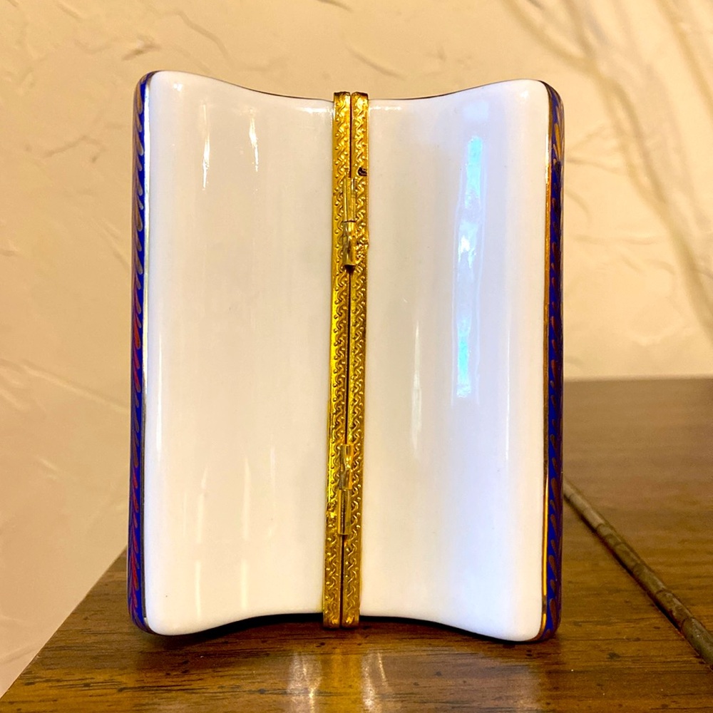 Beautiful HANDBAG/PURSE Hinged Trinket Box Vintage 1970’s 4” - Picture 10 of 10